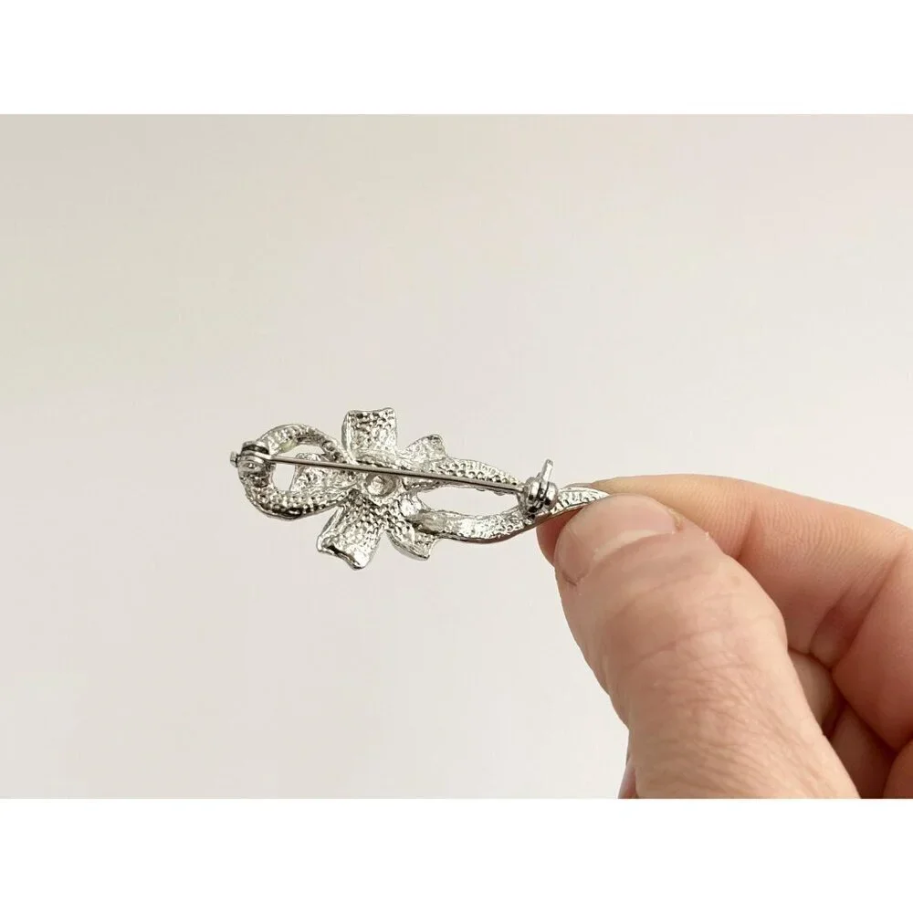 Green Floral Swirly Art Nouveau Silver Toned Vintage Costume Jewelry Brooch